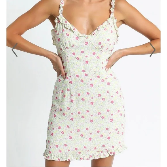 charlie holiday floral dress Charlie Holiday Cheyenne Max Dress main image 1